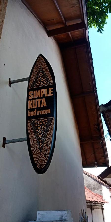 Simple Kuta Bedroom Екстер'єр фото